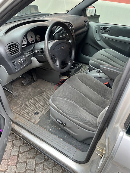 Chrysler Grand Voyager 6 of 6