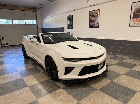 Chevrolet Camaro SS 3 of 5
