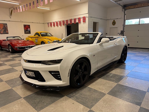 Chevrolet Camaro SS 5 of 5