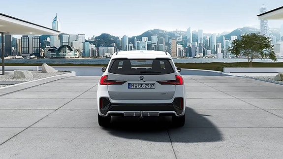 BMW X1 4 of 5