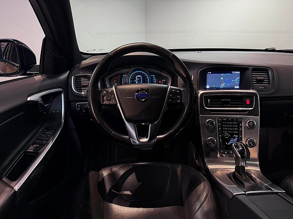 Volvo V60 Cross Country 12 of 20