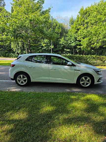 Renault Megane IV 10 of 11