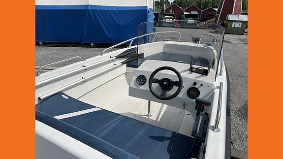 HR 410 S Yamaha F30 AETL 2 of 5