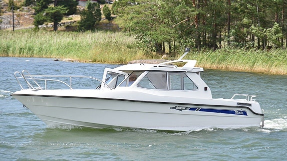 Örnvik 610 MC -1995. Mercruiser 4,3 L 205 HK. Fint skick! 1 3 of 5