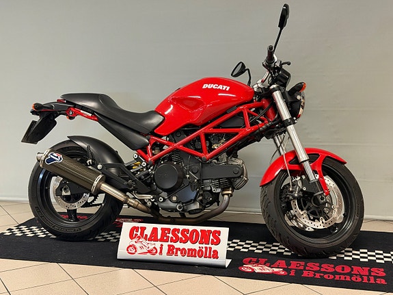 Ducati Monster 696 2 of 5
