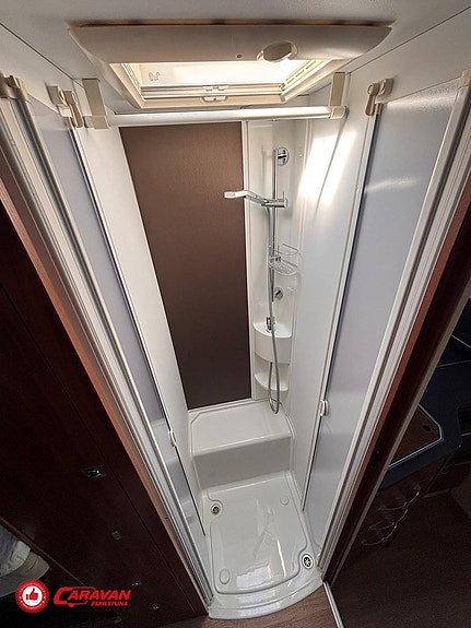 Adria Coral Platinum S 670SL* 13 of 27