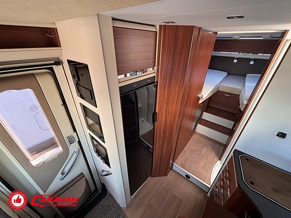 Adria Coral Platinum S 670SL* 10 of 27