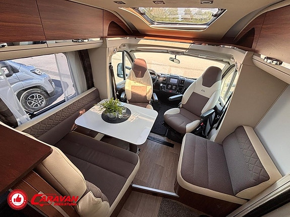 Adria Coral Platinum S 670SL* 3 of 27