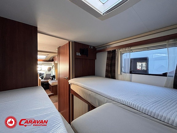 Adria Coral Platinum S 670SL* 20 of 27