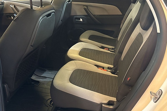Citroen C4 Picasso 8 of 13