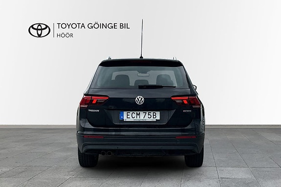 Volkswagen Tiguan 4 of 5