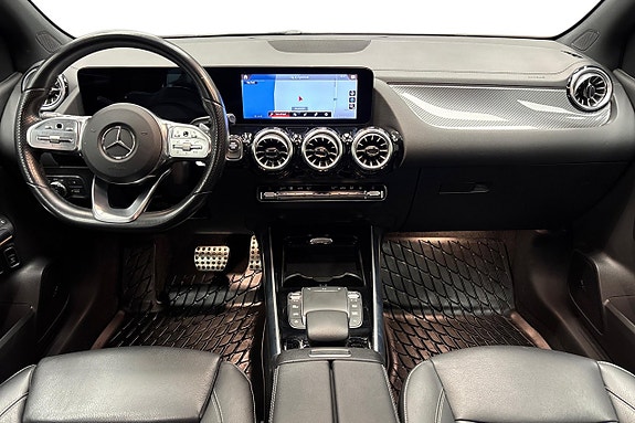 Mercedes-Benz B250 e 10 of 13