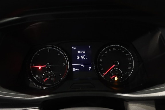 Volkswagen Transporter 12 of 15