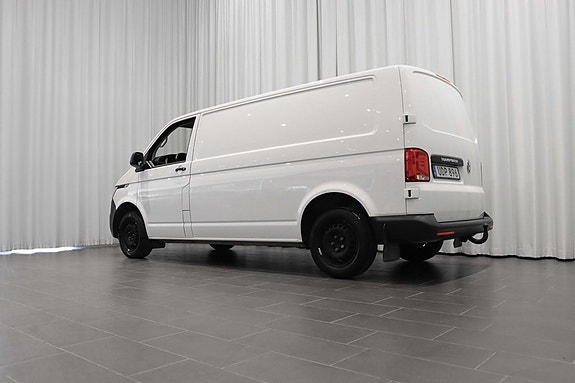 Volkswagen Transporter 3 of 5