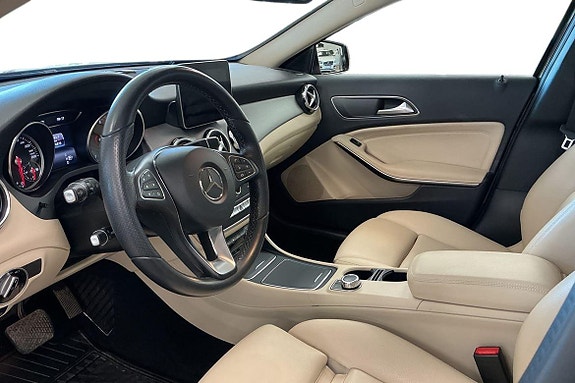 Mercedes-Benz GLA180 d 11 of 25