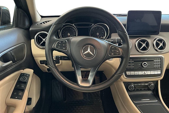 Mercedes-Benz GLA180 d 13 of 25