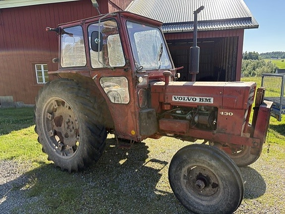 Volvo BM T 430 2 of 5