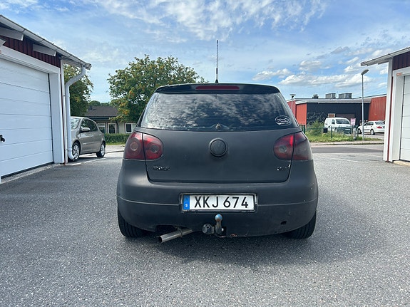 Volkswagen Golf V 4 of 6