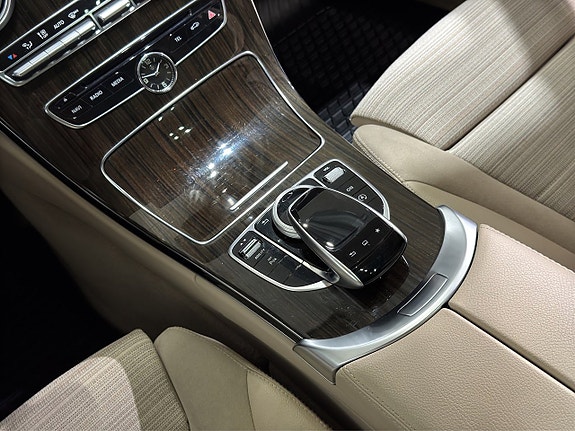 Mercedes-Benz C180 15 of 20