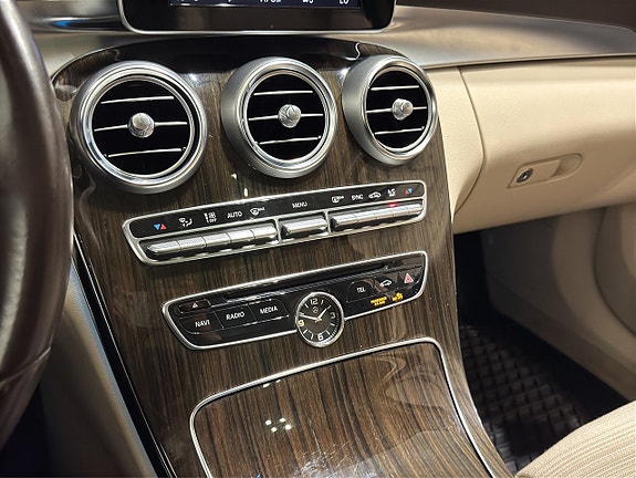 Mercedes-Benz C180 17 of 20