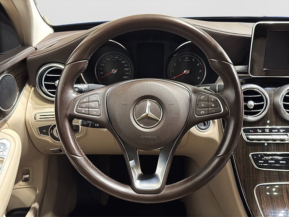 Mercedes-Benz C180 14 of 20