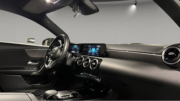 Mercedes-Benz A250 e 7 of 8
