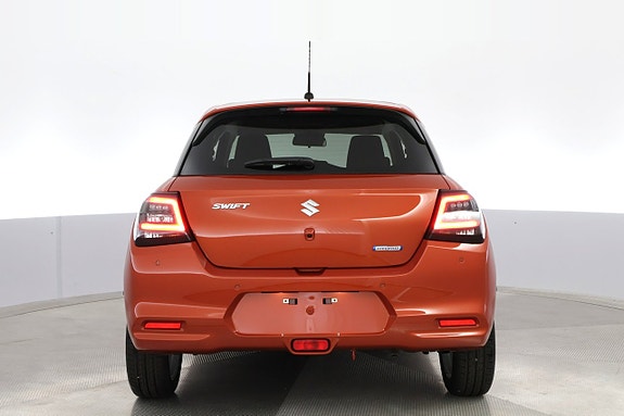 Suzuki Swift 4 of 5