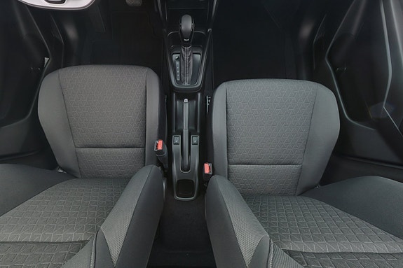 Suzuki Swift 13 of 18