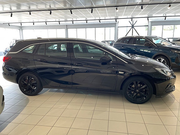 Opel Astra 4 of 5