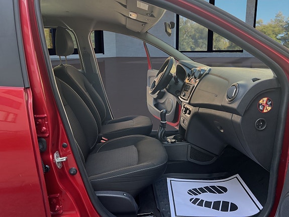 Dacia Logan 10 of 21