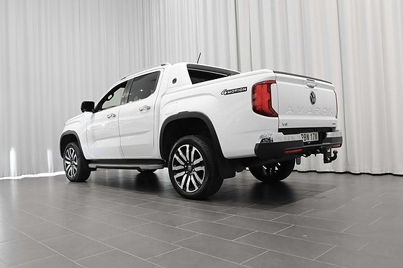 Volkswagen Amarok 3 of 5
