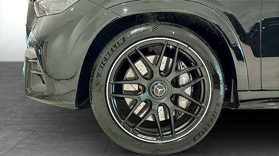 Mercedes-Benz GLE53 9 of 12