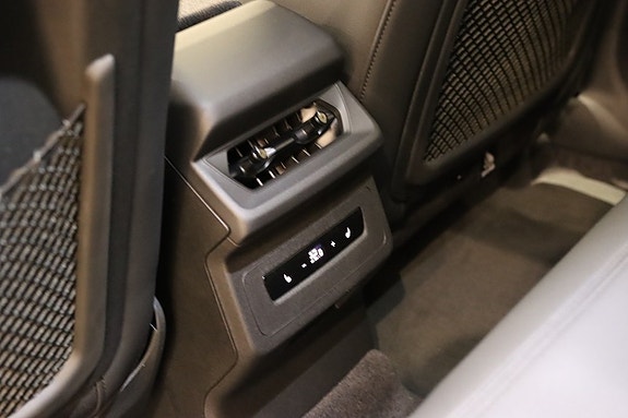 Audi Q6 e-tron 12 of 26