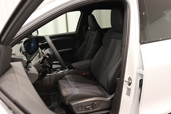 Audi Q6 e-tron 10 of 26