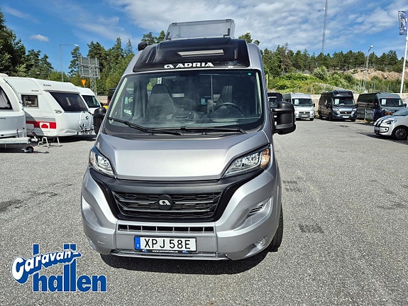 Adria Twin Supreme 640 SLB 8 of 27