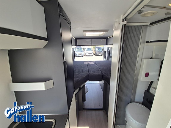 Adria Twin Supreme 640 SLB 18 of 27