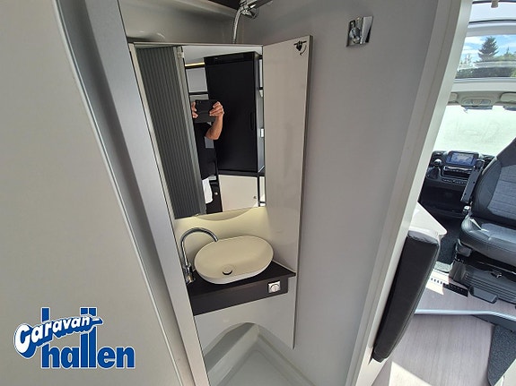Adria Twin Supreme 640 SLB 24 of 27