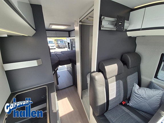 Adria Twin Supreme 640 SLB 17 of 27