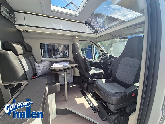 Adria Twin Supreme 640 SLB 10 of 27