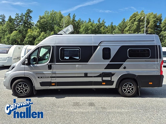 Adria Twin Supreme 640 SLB 6 of 27