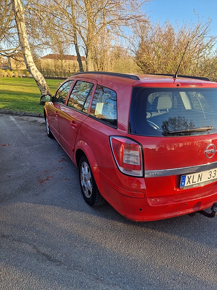 Opel Astra 4 of 5