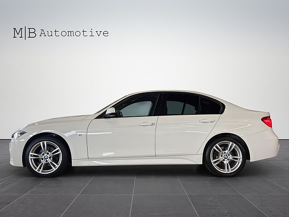 BMW 320d 3 of 5