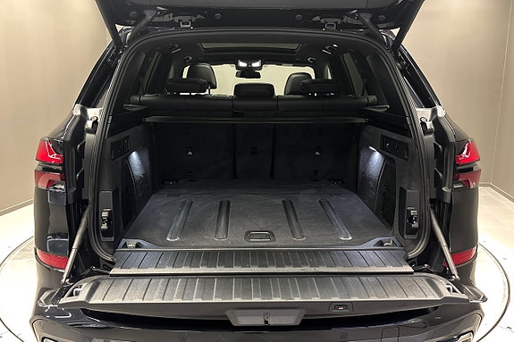 BMW X5 13 of 14