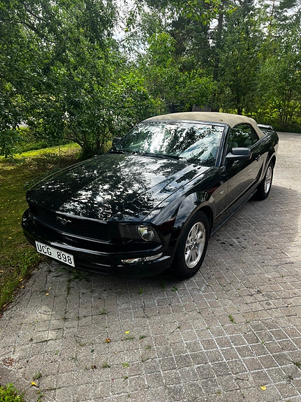 Ford Mustang 5 of 5