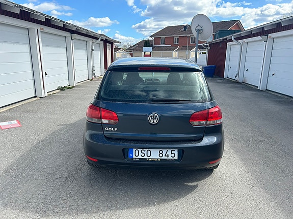 Volkswagen Golf VI 4 of 11