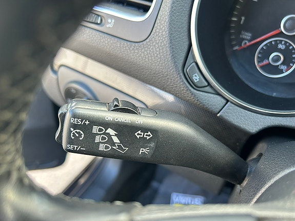 Volkswagen Golf VI 9 of 11