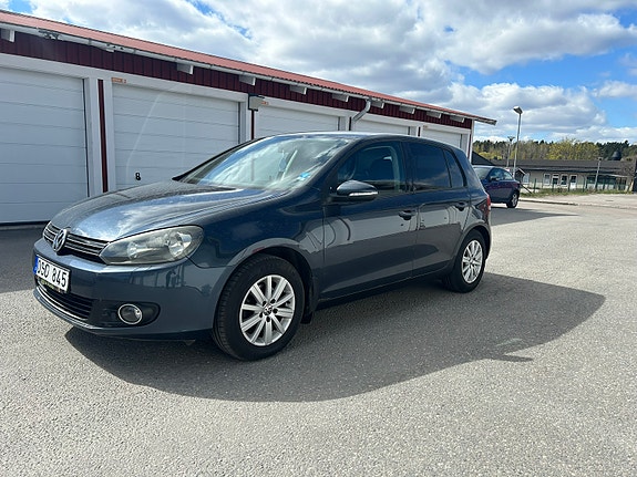 Volkswagen Golf VI 2 of 11