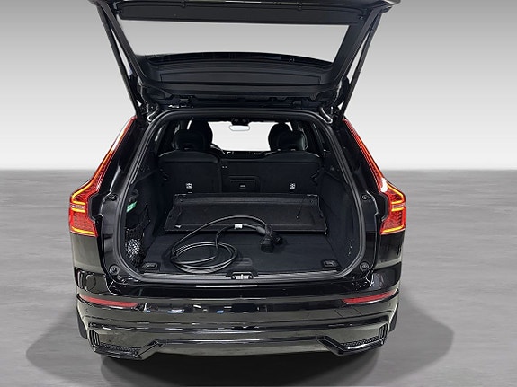Volvo XC60 4 of 5