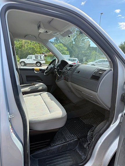 Volkswagen Transporter 10 of 14