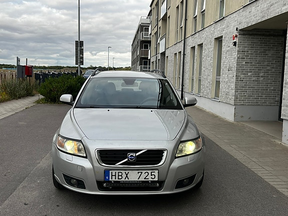 Volvo V50 5 of 5